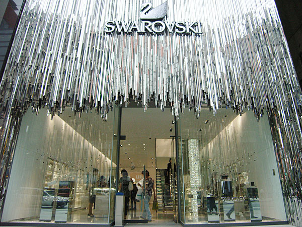 080620_swarovskiginza01.jpg