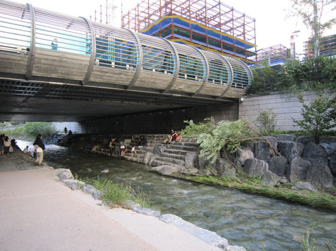 100924-cheonggyecheon03.jpg